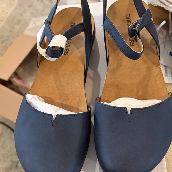 DREAM PAIRS Navy Closed Toe Arch Support Sandals/NIB/8.5 - Picture 10 of 16